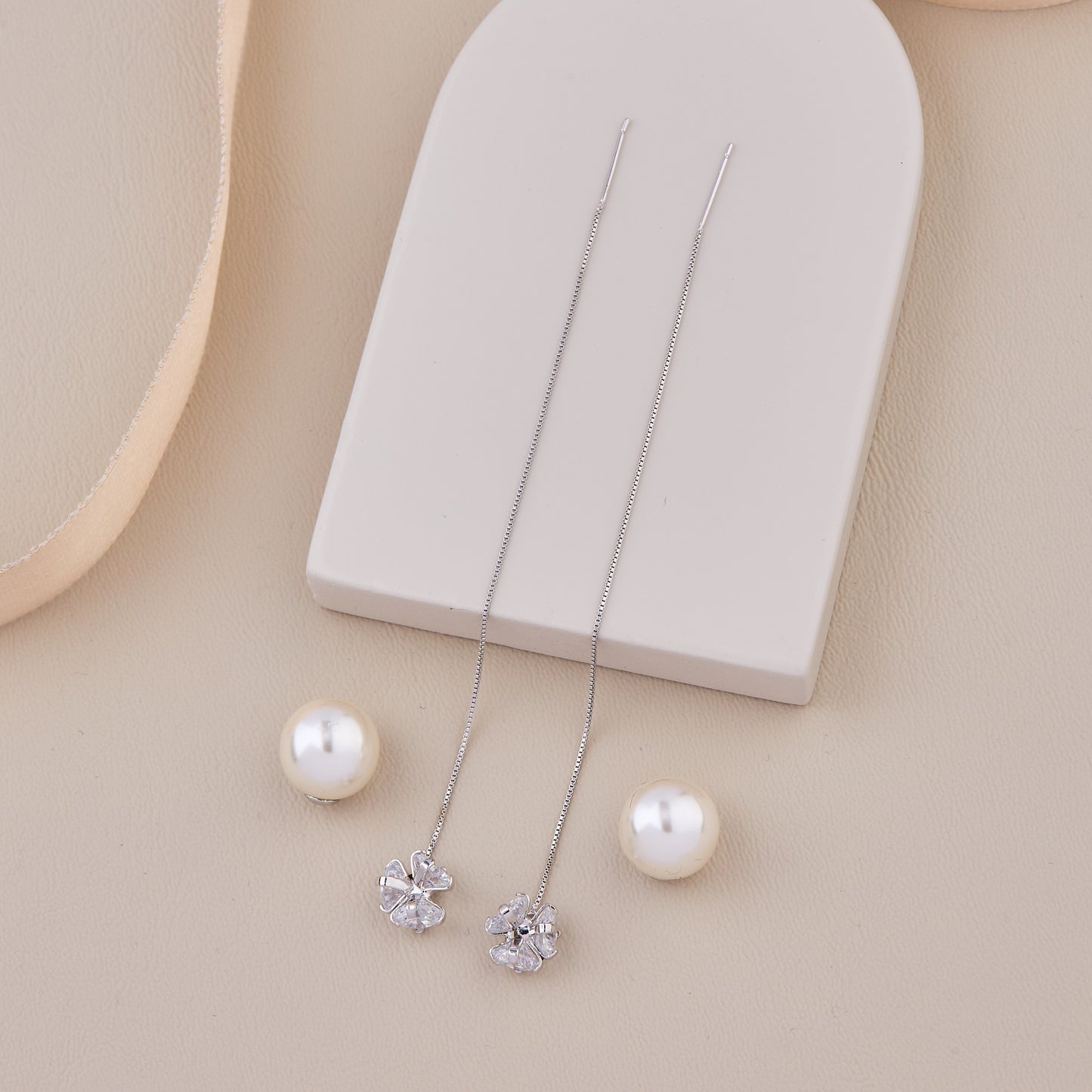 Diamond & Pearl Earrings Exquisite Luxury