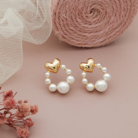 Pearl Earrings with Artistic Handmade Touch – Fashion & Craft