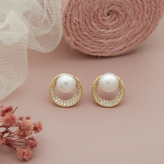 Elegant Pearl & Crystal Earrings – Intricate and Timeless