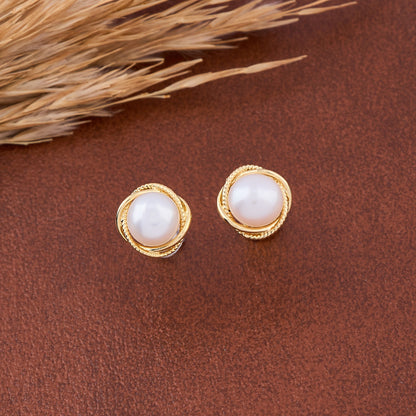Gold Circular Earrings with Pearls