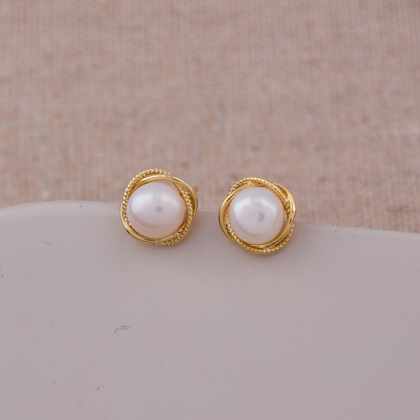 Gold Circular Earrings with Pearls