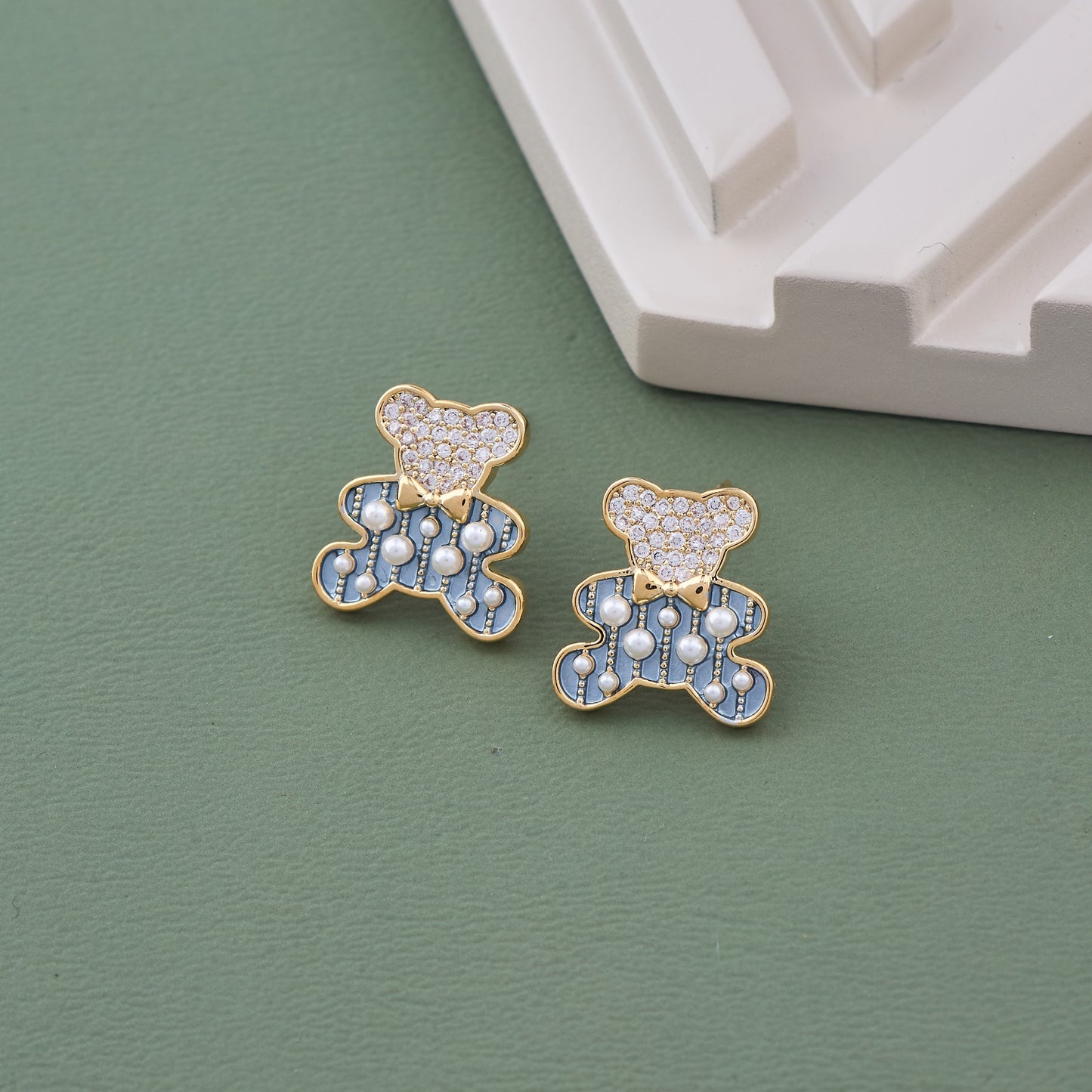 Bear-Shaped Gold Earrings with Pearls