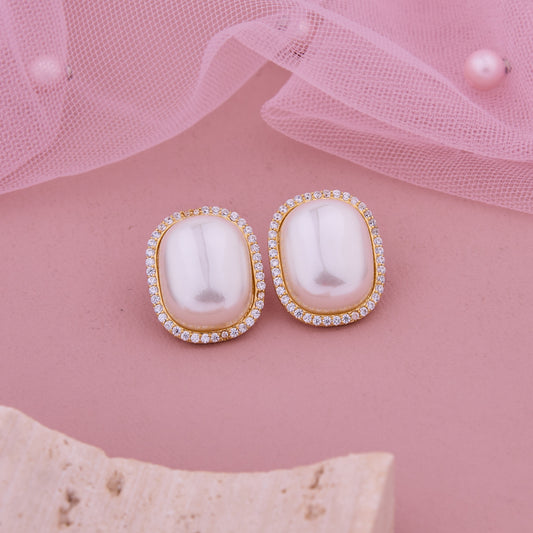 Timeless Diamond Elegance Earrings