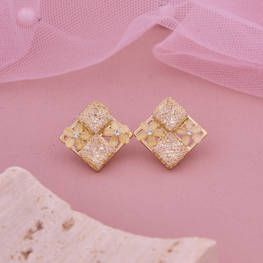 Gold Earrings with Floral Motifs and Diamonds