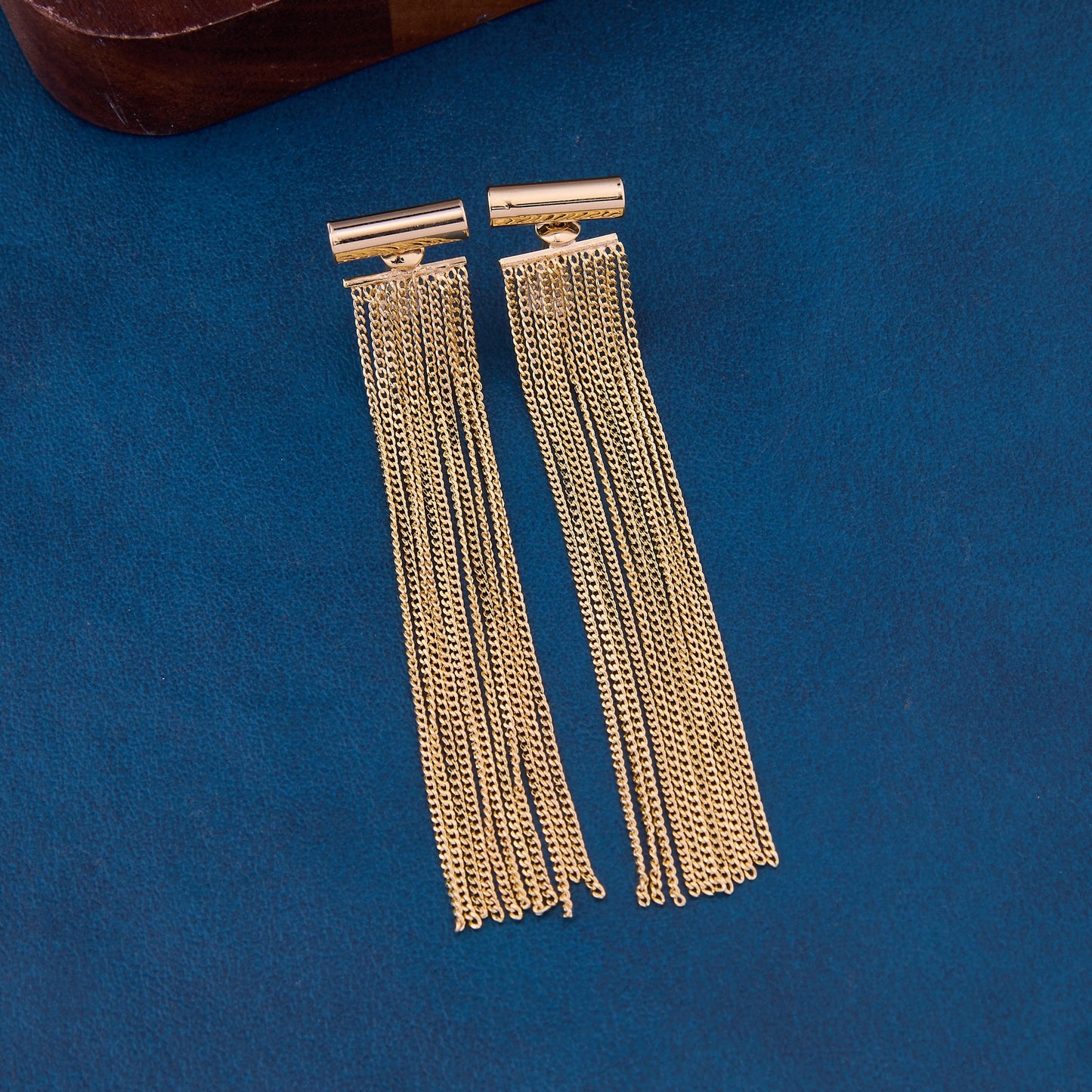 Radiant Gold Timeless Elegance Earrings