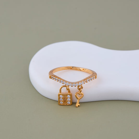 Love Lock Golden Ring