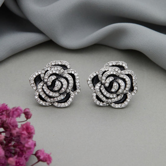 Diamond Earrings Luxurious Elegance with a Touch of Nature