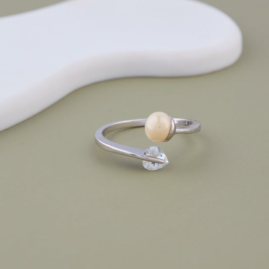 Pearl & Crystal Ring