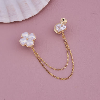 Stylish Pearl Brooch