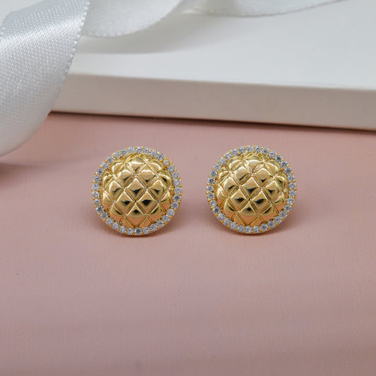 Gold & Diamond Earrings Luxurious Bling with Elegant Craftsmanship