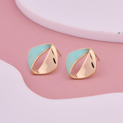 Aqua Wave Studs