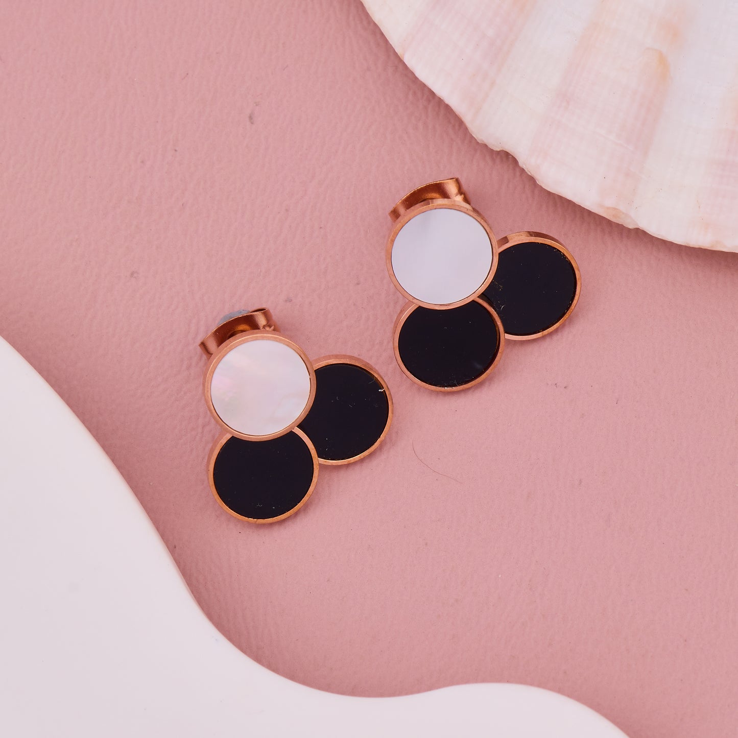 Lunar Eclipse Studs